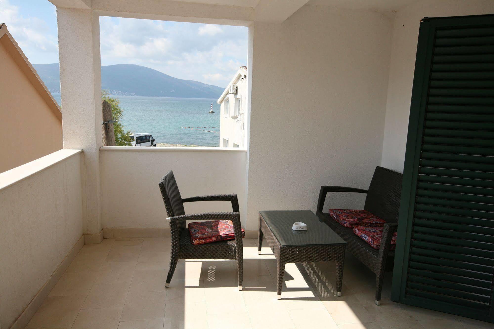 Boutique Hotel Villa Royal Tivat Exterior photo
